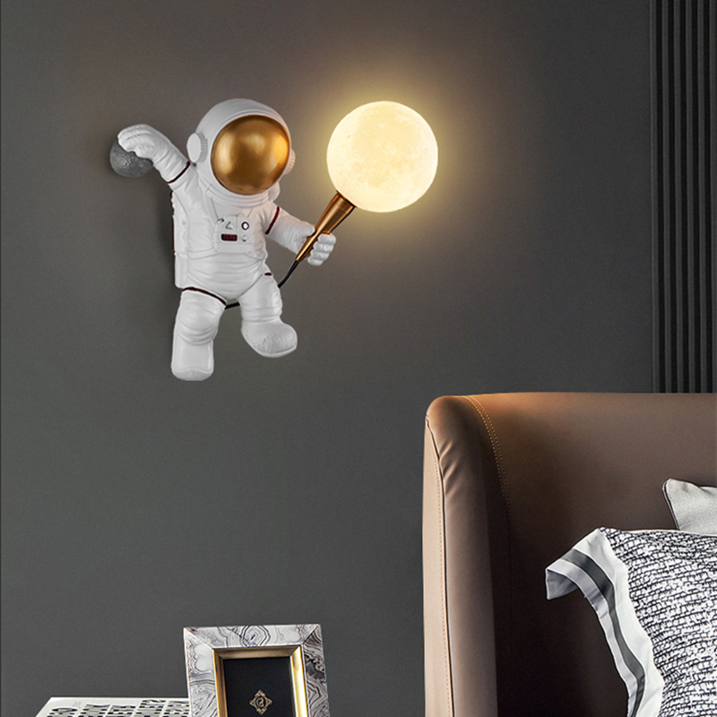 Custom Night Sky - โคมไฟติดผนัง LED สไตล์นอร์ดิก รูปนักบินอวกาศและดวงจันทร์ สำหรับห้องเด็ก ห้องครัว