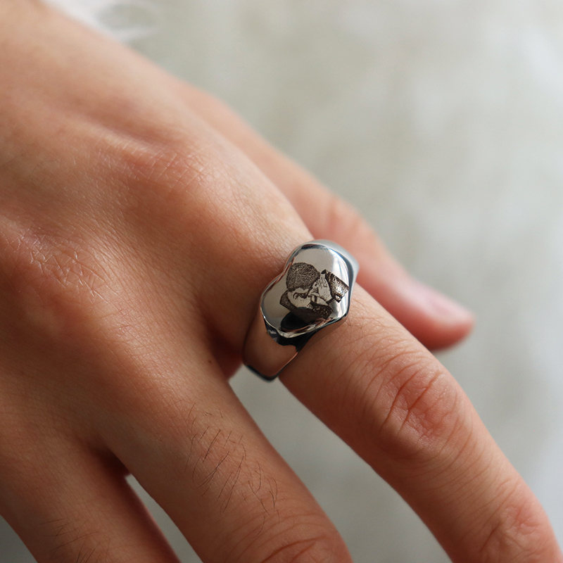 แหวนสลักลายรูปภาพ โลโก้ ชื่อ ร - Initial Ring Custom บทวิจารณ์และราคา